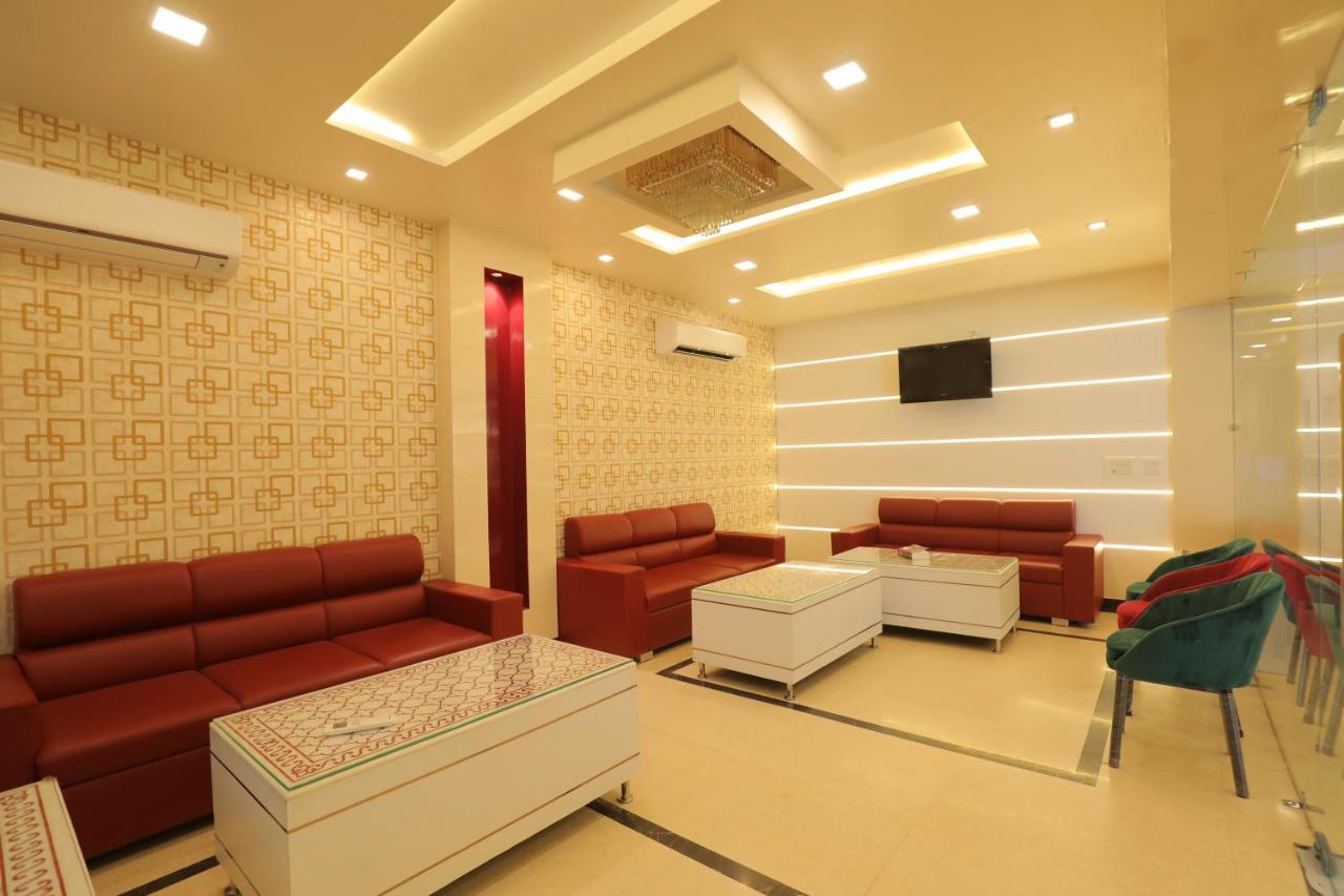 Hotel Sahib'S Red Carpet - The Family & Corporate Hotel Agra  Exterior photo